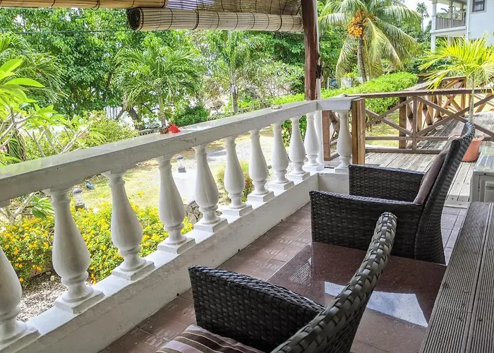Affittacamere The Beach House Beau Vallon (Mahe)