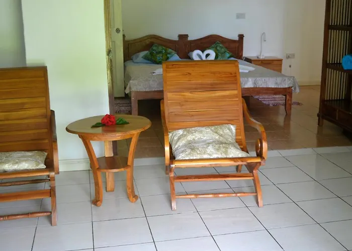 The Beach House 3* Beau Vallon (Mahe)